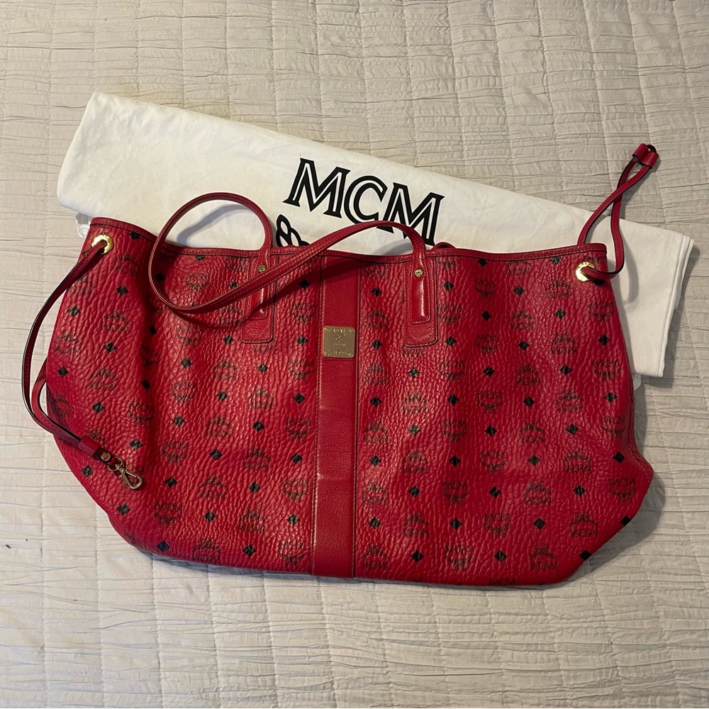 MCM - Red Liz Large Tote Bag